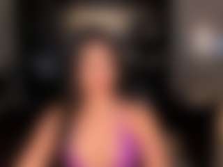 Live cam show with MiaLaurence - Thin on pussylord.com