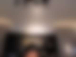 Live cam show with MiaLaurence - Thin on Instabang