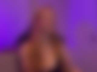 Live cam show with Smilee Girl - Squirt on Camsoda