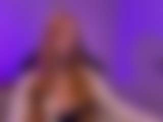 Live cam show with Smilee Girl - Big Tits on eurowanks.com