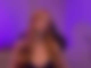 Live cam show with Smilee Girl - Cum on Latina Girls