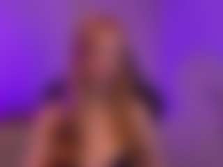 Live cam show with Smilee Girl - Cum on PervPlay.com