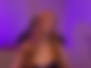 Live cam show with Smilee Girl - Toys on hrnylive.com