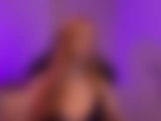 Live cam show with Smilee Girl - Dildo on Latina Girls