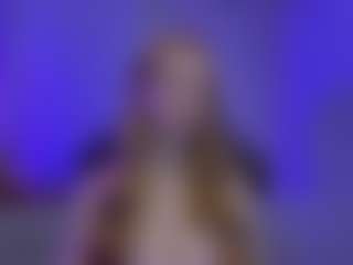 Live cam show with Smilee Girl - Fingers on livesuperchat.net