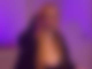 Live cam show with Smilee Girl - Squirt on Streamer API