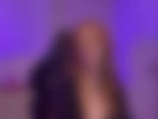 Live cam show with Smilee Girl - Red Hair Squirt on fapnchat