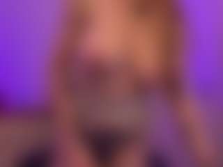 Smilee Girl's Live Sex Cam Show