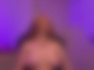 Live cam show with Smilee Girl - Sexwebcam on Big Tits