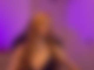 Live cam show with Smilee Girl - Red Hair Shaved Pussy on Gym Cam Girls