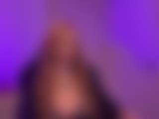 Live cam show with Smilee Girl - Fingering on crypto-cams