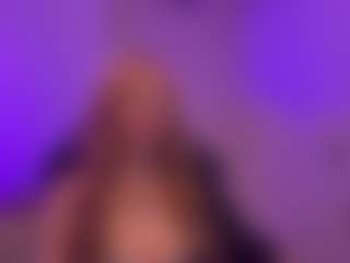 Smilee Girl's Live Sex Cam Show