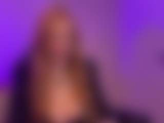 Live cam show with Smilee Girl - Red Hair Cum on 1on1-livenow