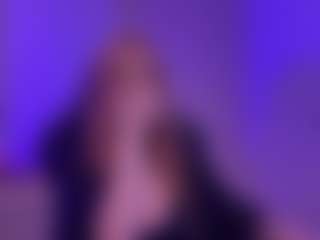Live cam show with Smilee Girl - Cute on parknlotfishbdy