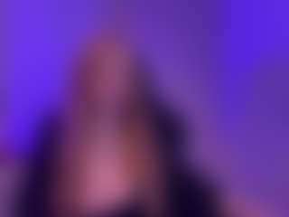 Live cam show with Smilee Girl - Dildo on iamadamtest123.com