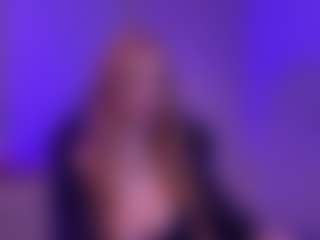 Live cam show with Smilee Girl - Red Hair Dildo on TastyBlacksLive