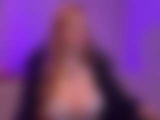 Smilee Girl's Live Sex Cam Show
