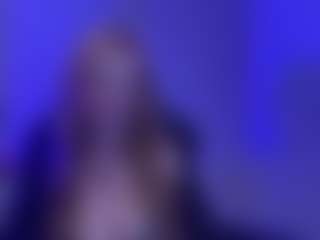 Live cam show with Smilee Girl - Big Tits on CamClone