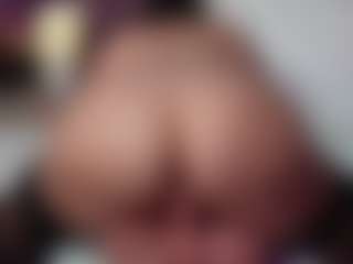 EmmaDallas's Live Sex Cam Show