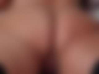 EmmaDallas's Live Sex Cam Show