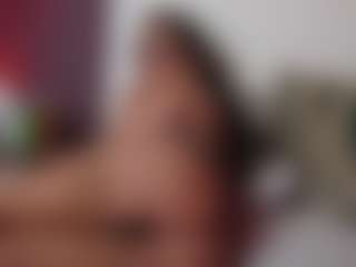 Live cam show with EmmaDallas - Smoking on CamSextacy