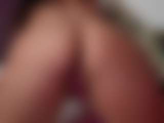 EmmaDallas's Live Sex Cam Show