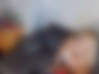 Live cam show with SamanthaJamesxo - Blue Eyes on milfzrlive.com