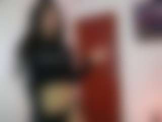 Live cam show with SamyMelo - Tease on instabang