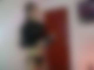 Live cam show with SamyMelo - Tease on TastyBlacksLive