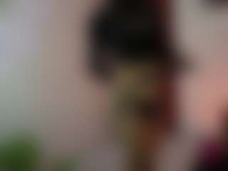 Live cam show with SamyMelo - Big Cock on xDating