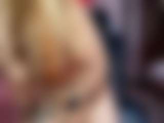 Live cam show with Miah Soler - Halloween on 1on1-livenow