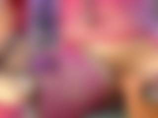 Live cam show with yashiraahot - Mature on Gym Cam Girls