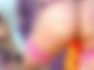 Live cam show with yashiraahot - Drinking on Streamer API