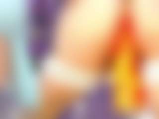 Live cam show with yashiraahot - Genital Piercings on livesuperchat.net