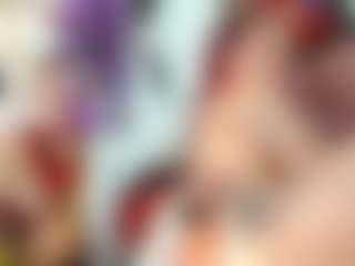 Live cam show with Yashira-Lennis - Fingering MILF on SquirtSoMuch