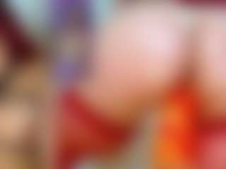 Live cam show with Yashira-Lennis - Mature on Camsoda