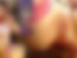 Live cam show with Yashira-Lennis - Red Hair Middle Aged on Camsoda