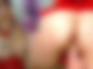 Live cam show with Yashira-Lennis - Athletic Middle Aged on Camsoda