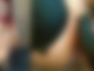 Live cam show with Yashira-Lennis - Red Hair Middle Aged on Strip Flash - Live Sex Shows