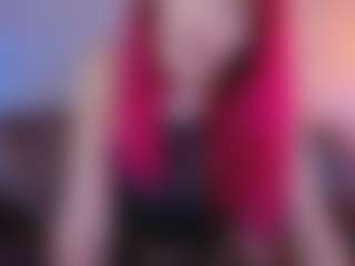 Live cam show with BrandyBloomm - Facesitting on TeamSkeetLive