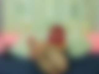 Live cam show with BrandyBloomm - Pegging on Camsoda