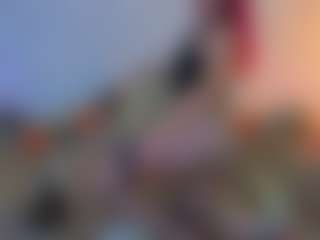 Live cam show with BrandyBloomm - Pegging on Camsoda