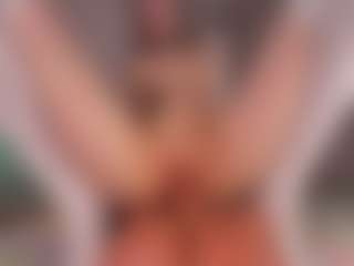 LinaLive's Live Sex Cam Show