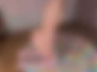 LinaLive's Live Sex Cam Show
