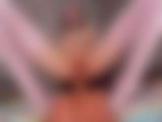 LinaLive's Live Sex Cam Show