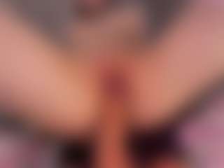 LinaLive's Live Sex Cam Show