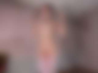 LinaLive's Live Sex Cam Show