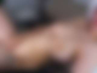 Live cam show with Adele-Vibe - Sexy on Camiplay Live