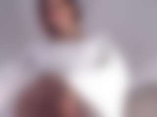 Live cam show with Adele-Vibe - Middle Aged on friskycurves.com