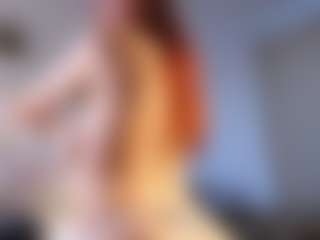 Live cam show with Adele-Vibe - Middle Aged on Adult Interactions